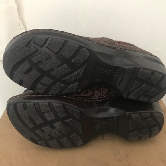B.O.C. Genuine Leather Brown Floral Print Embossed Mule Slip On Clogs 7.5 38.5 - Picture 4 of 6